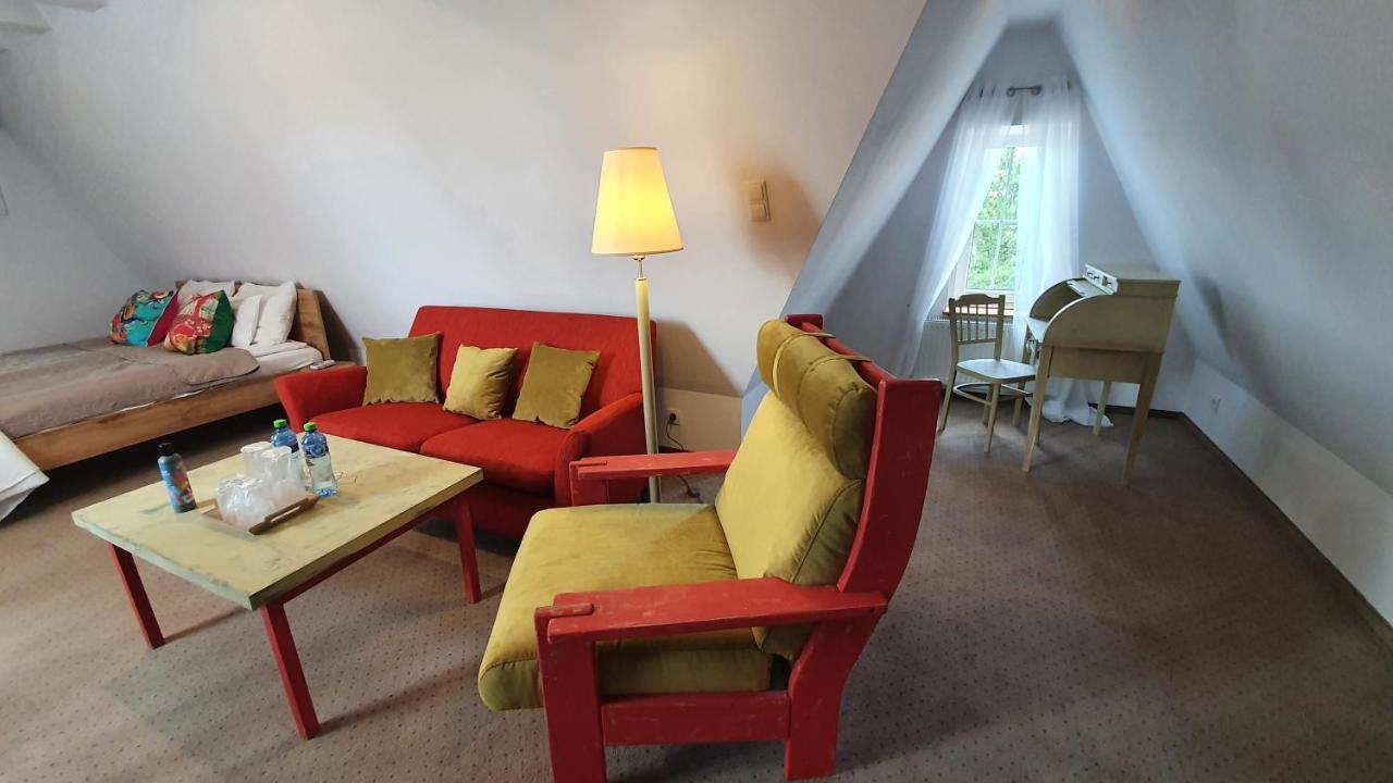 Hotel Siesta Swiebodzin Ngoại thất bức ảnh