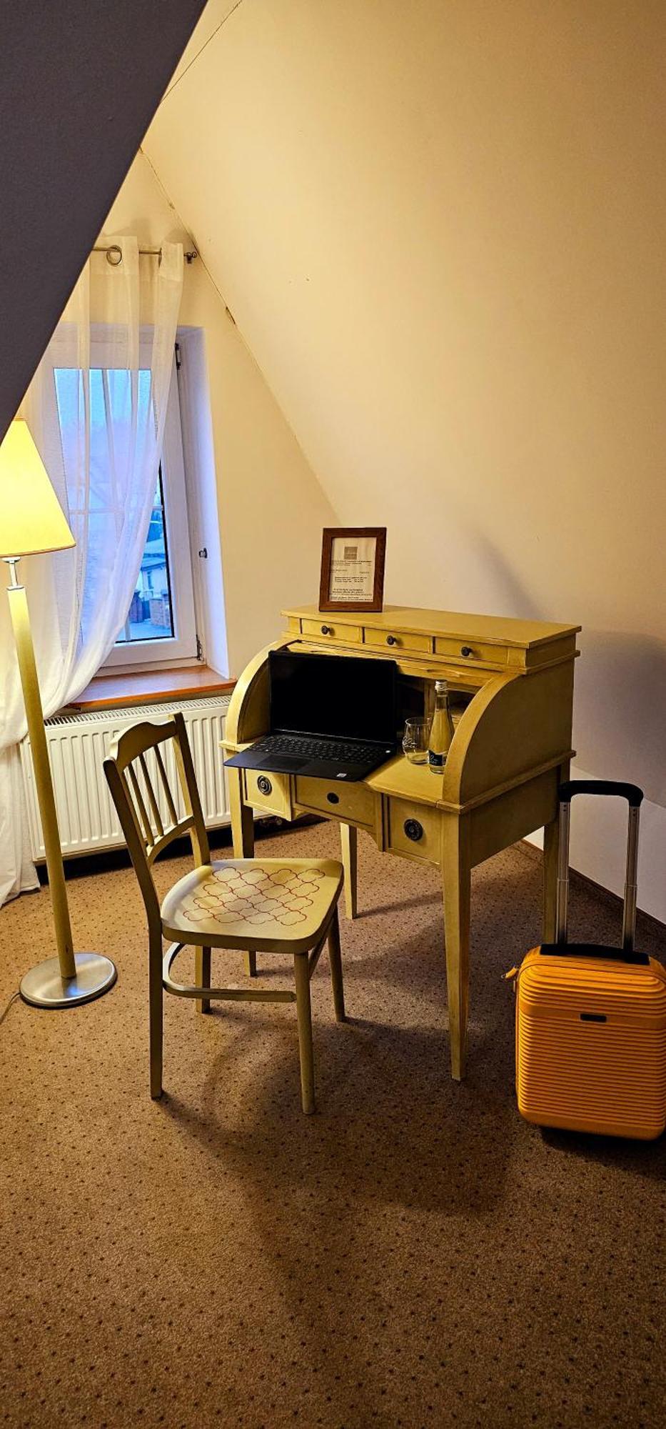 Hotel Siesta Swiebodzin Ngoại thất bức ảnh